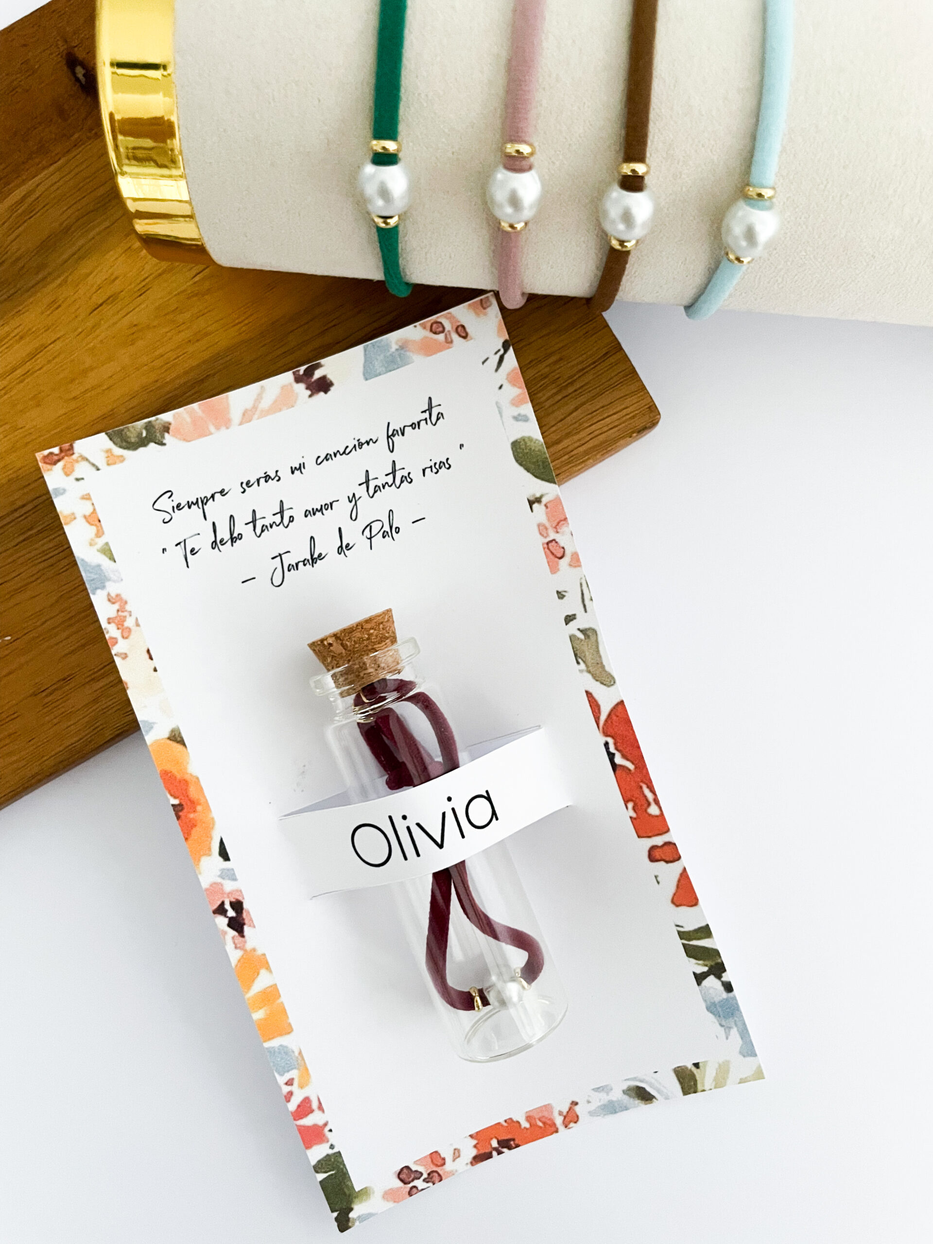 Detalle frasquito pulsera Perla