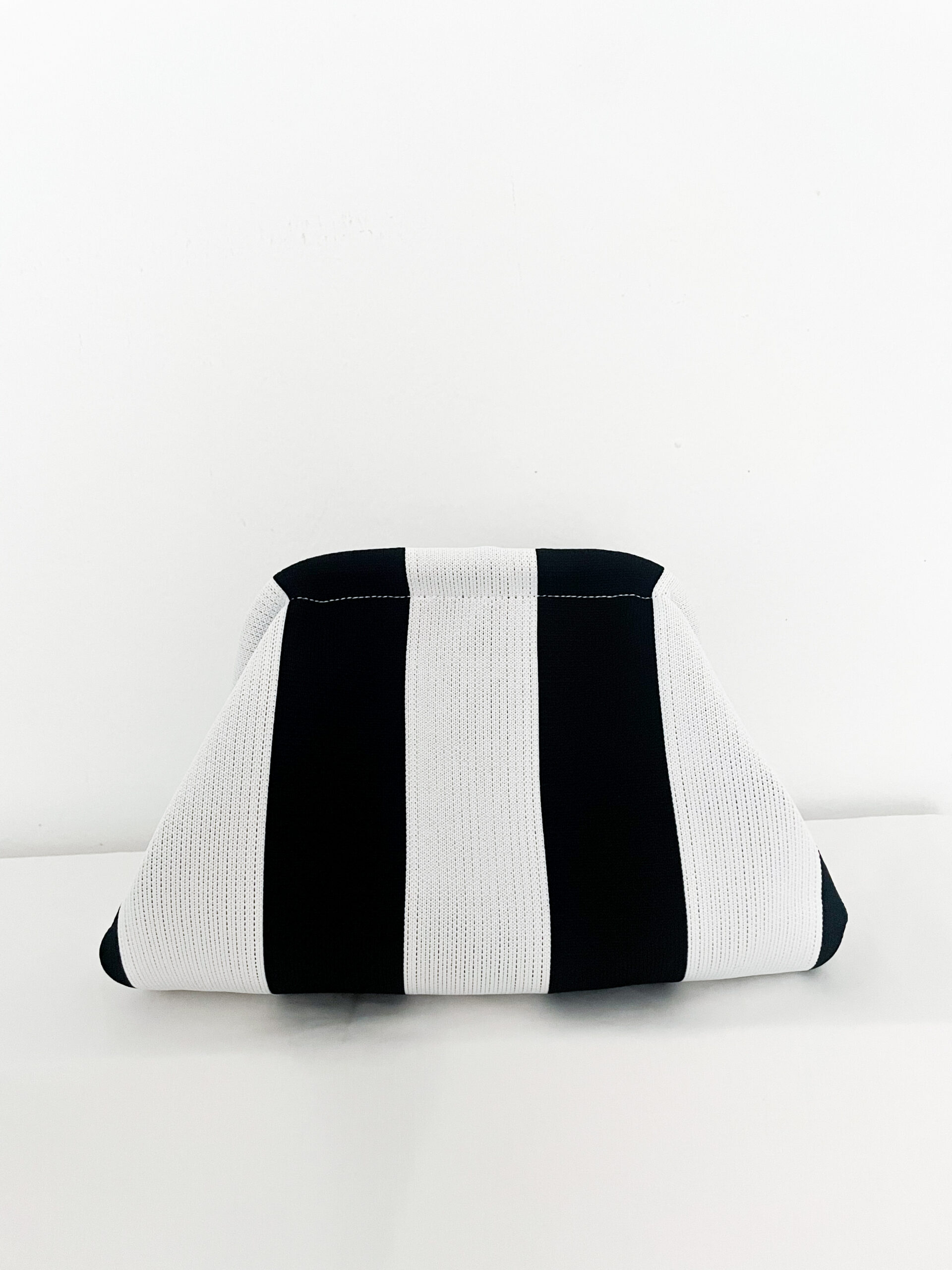 Bolso CAPRI blanco /negro - Imagen 2