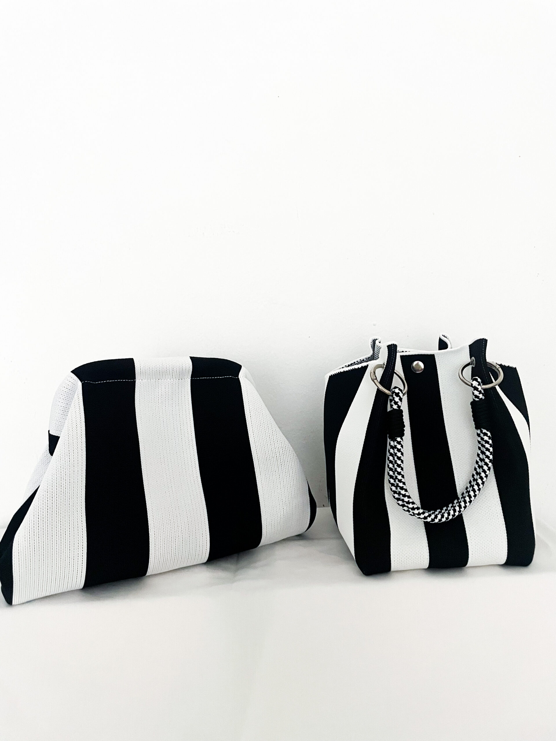 Bolso CAPRI blanco /negro - Imagen 3