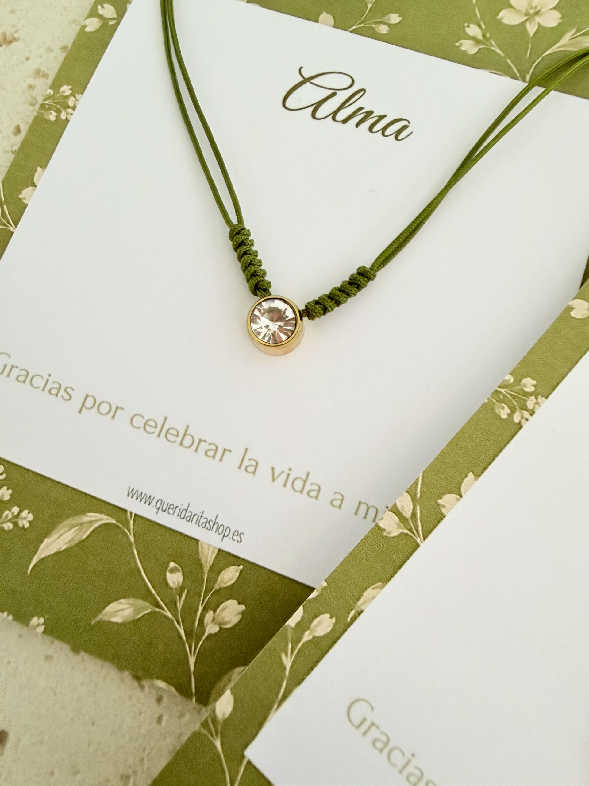 Detalle collar verde oliva - Imagen 2